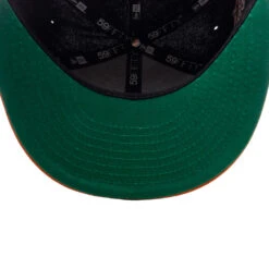 FEATURE X New Era 59FIFTY Fitted SD Padres Cooperstown - Black/Fight Orange/Twill Green 13 FEATURE X New Era 59FIFTY Fitted SD Padres Cooperstown - Black/Fight Orange/Twill Green -Feature Clothing 59FIFTY Fitted San Diego Padres Cooperstown Black Fight Orange Twill Green 70970334 07 03 25 Feature JA 10