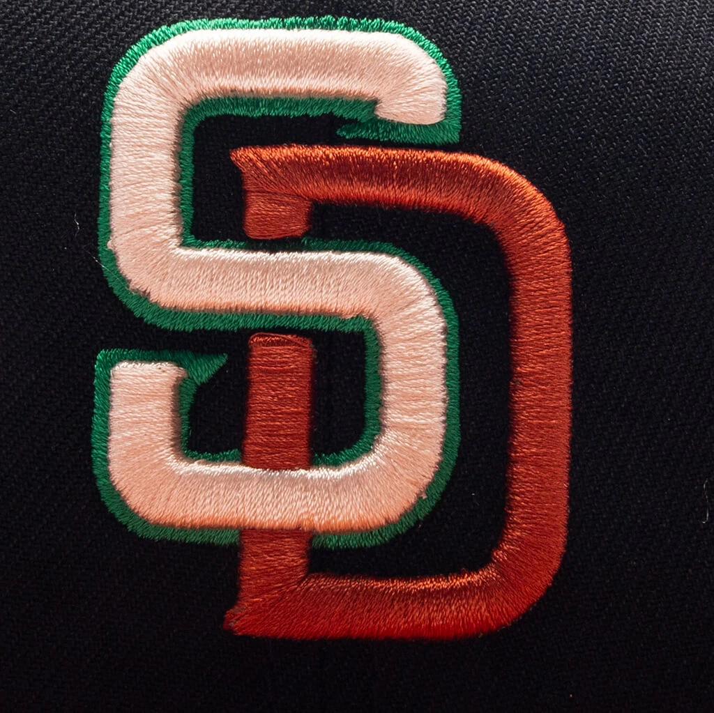 FEATURE X New Era 59FIFTY Fitted SD Padres Cooperstown - Black/Fight Orange/Twill Green 4 FEATURE X New Era 59FIFTY Fitted SD Padres Cooperstown - Black/Fight Orange/Twill Green - Image 2