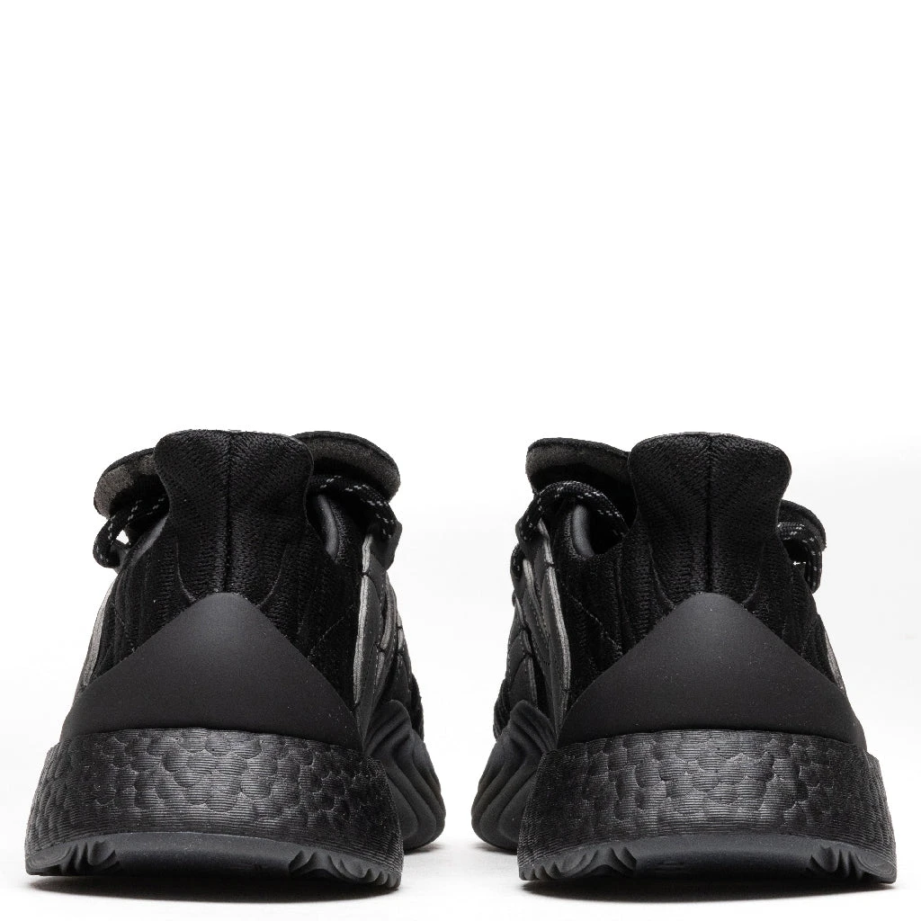Adidas Originals X Pharrell Williams Sobakov 2.0 - Core Black/Utility Black 6 Adidas Originals X Pharrell Williams Sobakov 2.0 - Core Black/Utility Black - Image 4