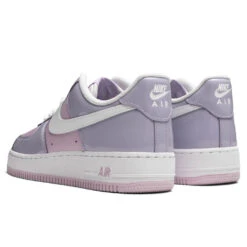 Nike Air Force 1 '07 LV8 - Hydrangeas/White/Doll 8 Nike Air Force 1 '07 LV8 - Hydrangeas/White/Doll -Feature Clothing Air Force 1 07 LV8 Hydrangeas White Doll HV9405 500 04 09 25 Feature JP 7