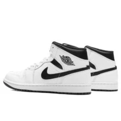 Air Jordan 1 Mid - White/Black 8 Air Jordan 1 Mid - White/Black -Feature Clothing Air Jordan 1 Mid White Black DQ8426 132 12 29 23 Feature KN 5