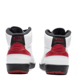 Air Jordan 2 Retro (GS) Chicago - White/Varsity Red/Black 10 Air Jordan 2 Retro (GS) Chicago - White/Varsity Red/Black -Feature Clothing Air Jordan 2 Retro GS Chicago White Varsity Red Black DX2591 106 12 23 22 Feature VR 6