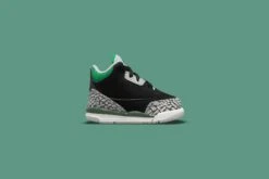 Air Jordan 3 Retro (TD) "Pine Green" - Black/Pine Green/Silver 7 Air Jordan 3 Retro (TD) "Pine Green" - Black/Pine Green/Silver -Feature Clothing Air Jordan 3 Retro TD Pine Green Black Pine Green Silver 832033 030 October 25 2021 01