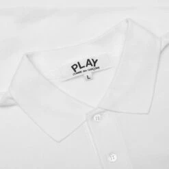 Comme Des Garçons Play Black Emblem Women's Polo Shirt - White -Feature Clothing Comme des Garcons PLAY Black Emblem Women s Polo Shirt White AZ T065 051 2 01 08 2021 01 3