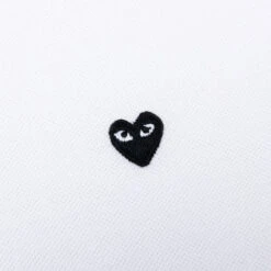 Comme Des Garçons Play Women's Small Black Heart Polo Shirt - White -Feature Clothing Comme des Garcons PLAY Women s Small Black Heart Polo Shirt White AZ T205 051 3 01 04 2021 01 3