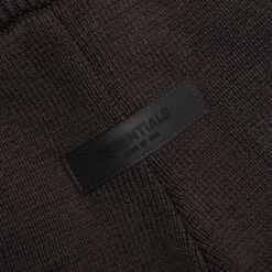 Kid's Relax Sweatpant - Off Black 9 Kid's Relax Sweatpant - Off Black -Feature Clothing Fear Of God Essentials Kid s Relax Sweatpant Off Black 785BT223070K 06 06 23 Feature VR 5