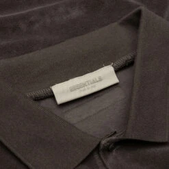 S/S Polo - Off Black 9 S/S Polo - Off Black -Feature Clothing Fear Of God Essentials S S Polo Off Black 125BT224050F 06 10 23 Feature KN 7