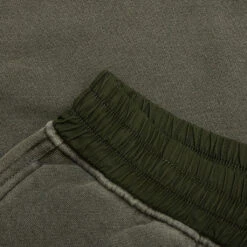 Marc Sweatshort - Olive Pigment 11 Marc Sweatshort - Olive Pigment -Feature Clothing Feature Marc Short Olive Pigment FEA02012020 OLVP 01 10 2021 01 3