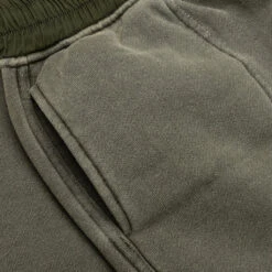 Marc Sweatshort - Olive Pigment 10 Marc Sweatshort - Olive Pigment -Feature Clothing Feature Marc Short Olive Pigment FEA02012020 OLVP 01 10 2021 01 6