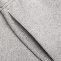 Fleece Essential Sweatpant - Dark Heather -Feature Clothing Fleece Essential Sweatpant Dark Heather 130BT242021F 11 25 24 Feature KN 7