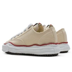 Peterson Low OG Sole Canvas Sneaker SE - Natural 8 Peterson Low OG Sole Canvas Sneaker SE - Natural -Feature Clothing Maison Mihara Yasuhiro Peterson Original Sole Low Sneakers Natural A04FW729 NAT 12 20 2021 01 4