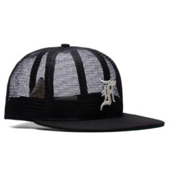 New Era X Fear Of God Essentials Full Mesh 59FIFTY Detroit Tigers - Black -Feature Clothing New Era x Fear of God 59FIFTY Detroit Tigers Black 60292229 08 08 22 Feature JP 12