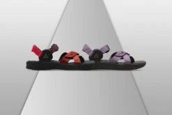 Nike ACG Air Deschutz + Sandals - Redstone/Black 14 Nike ACG Air Deschutz + Sandals - Redstone/Black -Feature Clothing Nike ACG Air Deschutz Sandals Feature July 30 2021 01 copy e7efbcd1 f3f1 414c 836a b79f319c21be