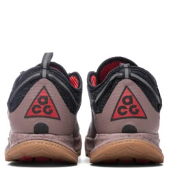 Nike ACG Air Nasu 2 - Smokey Mauve/Black 11 Nike ACG Air Nasu 2 - Smokey Mauve/Black -Feature Clothing Nike ACG Air Nasu 2 Smokey Mauve Black DC8296 200 08 15 2021 01 4