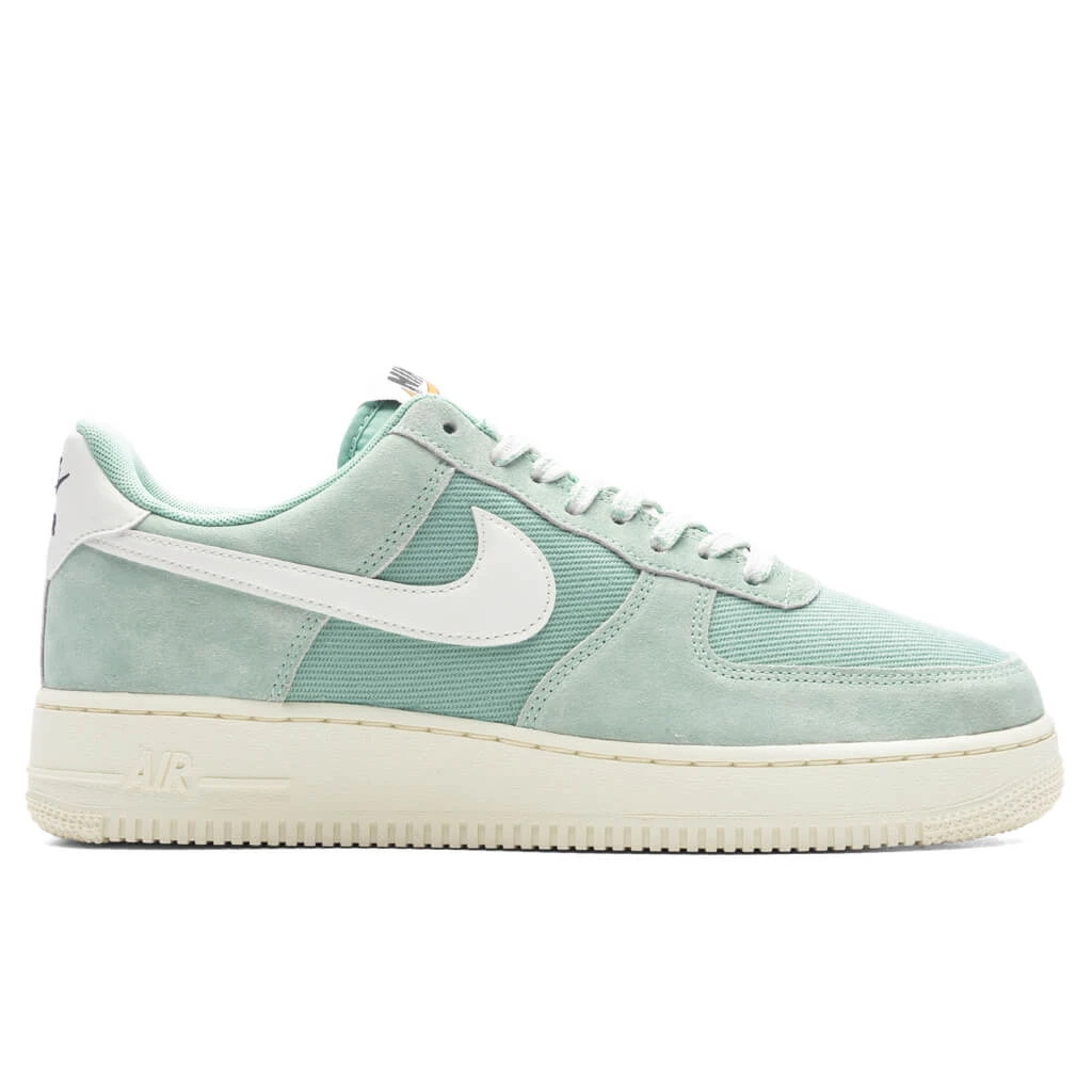 Nike Air Force 1 '07 LV8 - Enamel Green/Sail/Enamel 3 Nike Air Force 1 '07 LV8 - Enamel Green/Sail/Enamel