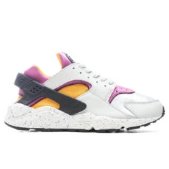 Nike Air Huarache - Light Bone/Lethal Pink/University Gold