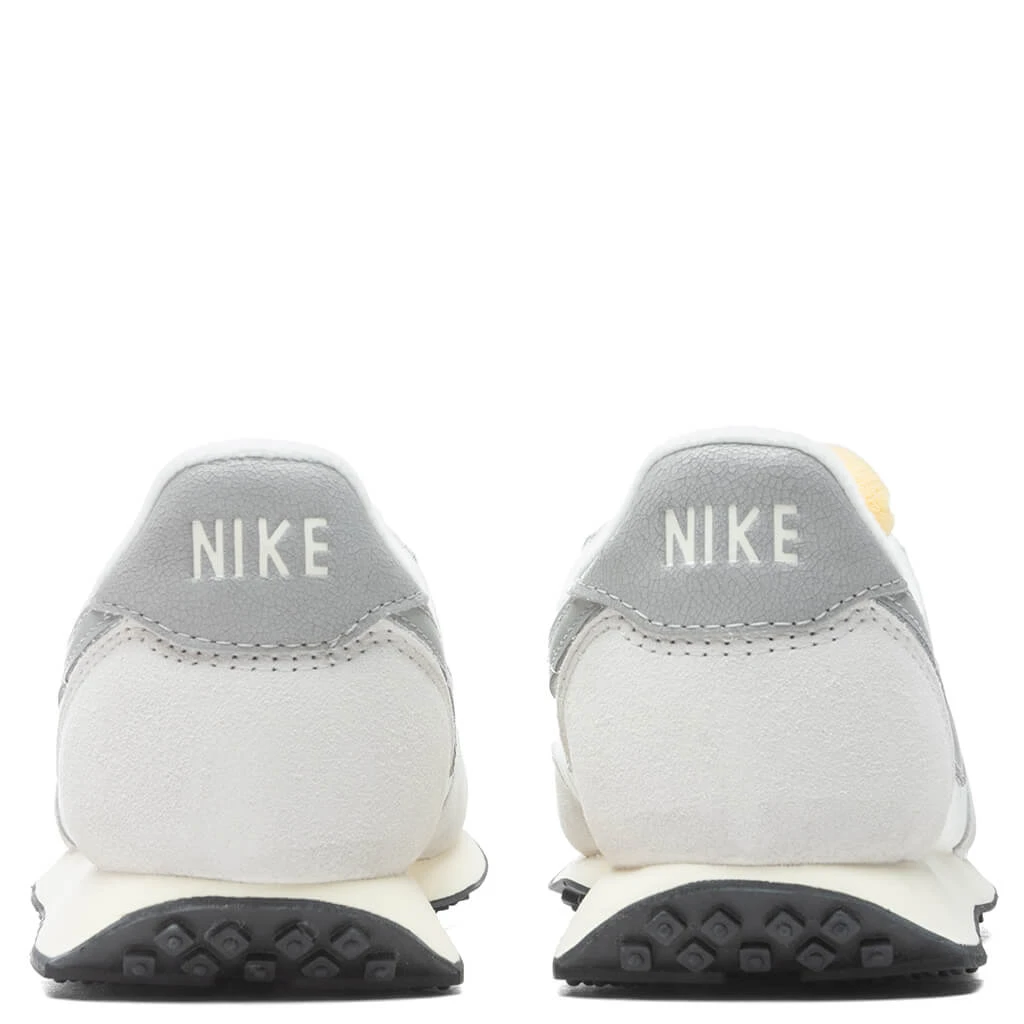 Nike Waffle Trainer 2 SE - Sail/Meduim Grey/Coconut Milk 6 Nike Waffle Trainer 2 SE - Sail/Meduim Grey/Coconut Milk - Image 4