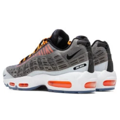 Nike X Kim Jones Air Max 95 - Black/Total Orange 10 Nike X Kim Jones Air Max 95 - Black/Total Orange -Feature Clothing Nike x Kim Jones Air Max 95 Black Total Orange DD1871 001 04 30 2021 01 5