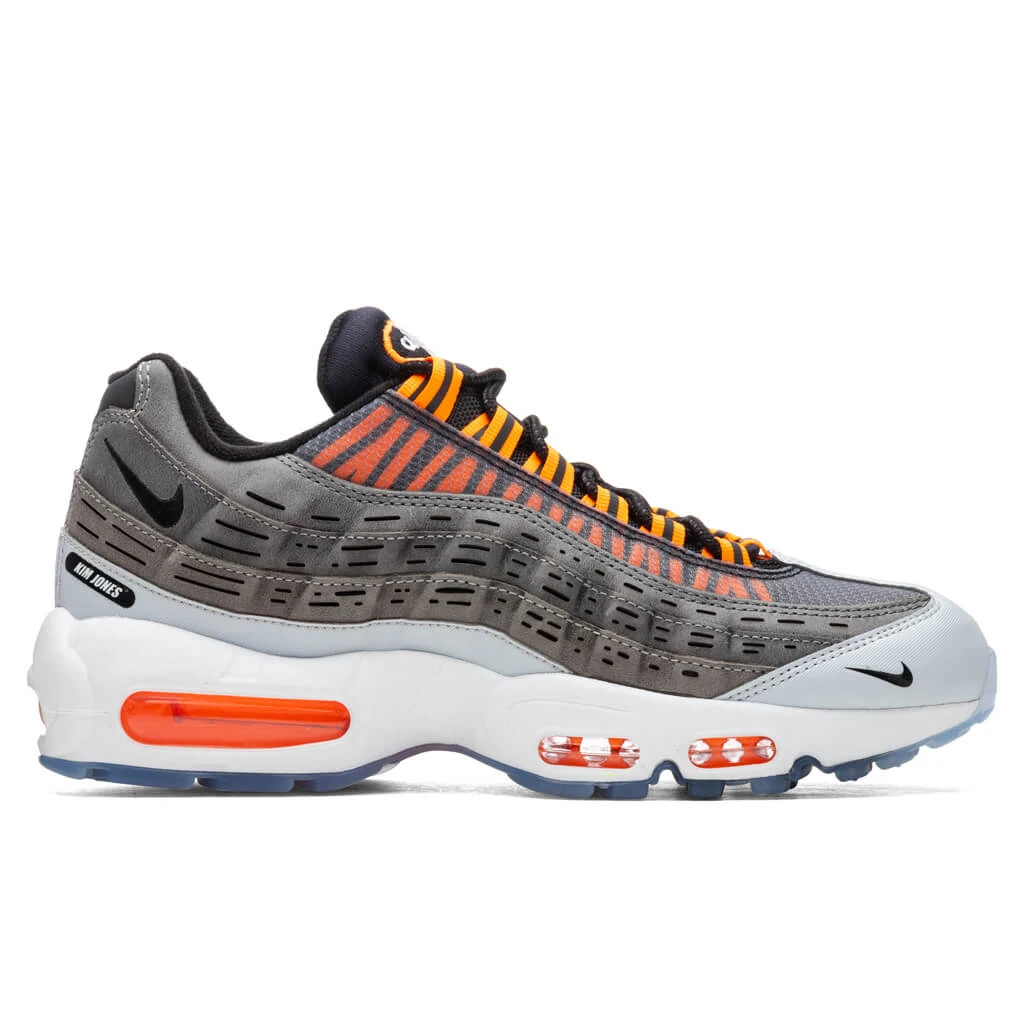 Nike X Kim Jones Air Max 95 - Black/Total Orange 3 Nike X Kim Jones Air Max 95 - Black/Total Orange