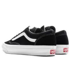 OG Style 36 LX Suede - Canvas Black/True White -Feature Clothing OG Style 36 LX Suede Canvas Black Tru VN0A4BVEBPB 07 03 23 Feature DV 5