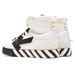 High Top Vulcanized Leather - White/black 8 High Top Vulcanized Leather - White/black -Feature Clothing Off White c o Virgil Abloh High Top Vulcanized Leather White black OMIA225C99LEA0010110 09 18 22 Feature JORDAN 4
