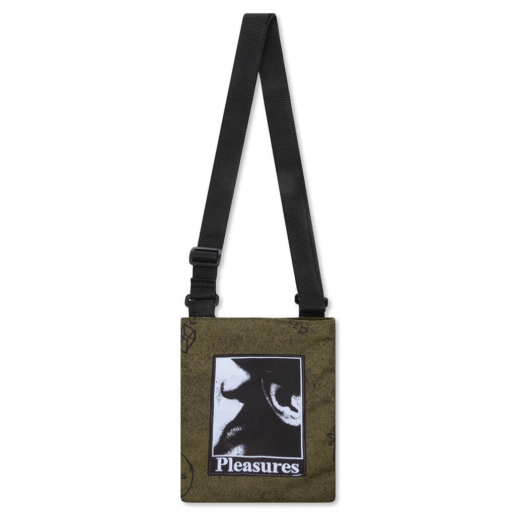 PLEASURES X Eastpak Rusher Sachet - Khaki 4 PLEASURES X Eastpak Rusher Sachet - Khaki - Image 2