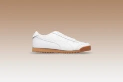 Puma X Maison Kitsune Roma - White 12 Puma X Maison Kitsune Roma - White -Feature Clothing Puma Roma Kitsune White 380223 01 03 15 2021 02