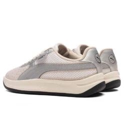 Puma X LMC GV Special - White 8 Puma X LMC GV Special - White -Feature Clothing Puma x LMC GV Special White 398312 01 10 07 24 Feature VR 4