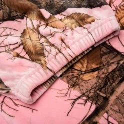 Pleasures X Juicy Couture Realtree Velour Track Pants - Pink Edge 11 Pleasures X Juicy Couture Realtree Velour Track Pants - Pink Edge -Feature Clothing Realtree Velour Track Pants Pink Edge P25JC002 PINK 06 17 25 Feature KN 8