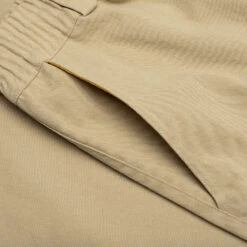Rhude Sala Pant - Khaki 10 Rhude Sala Pant - Khaki -Feature Clothing Rhude Sala Pant Khaki RHPS23PA11371481048 07 27 23 Feature KN 6