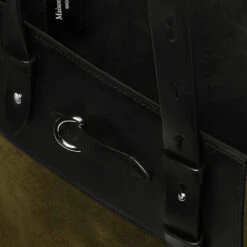 Maison Margiela Vertical Shopping Bag - Khaki/Black 7 Maison Margiela Vertical Shopping Bag - Khaki/Black -Feature Clothing Shopping Bag Khaki Black SB1WC0024 P8610 HB075 08 19 25 Feature JA 4