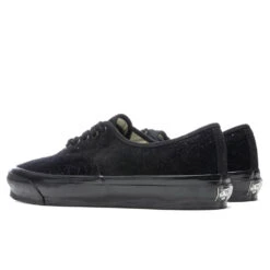 OG Authentic LX - Leopard/Black -Feature Clothing Vans Vault OG Authentic LX Leopard Black VN0A4BV99RF 10 02 2021 01 3