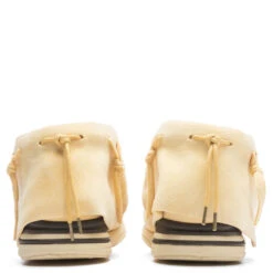 FBT Lhamo-Folk - Natural 9 FBT Lhamo-Folk - Natural -Feature Clothing Visvim FBT Lhamo Folk Natural 0122102002003 NATURAL 12 09 22 Feature JM 6