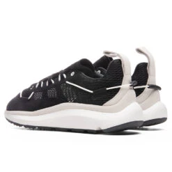 Y-3 Shiku Run - Black/Core White/Orbit Grey 8 Y-3 Shiku Run - Black/Core White/Orbit Grey -Feature Clothing Y 3 Shiku Run Black Core White Orbit Grey GW8652 01 01 2022 01 5