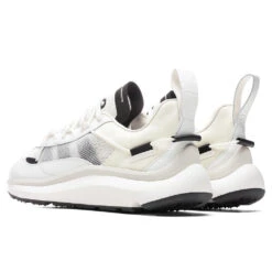 Y-3 Shiku Run - Core White/Black/Orbit Grey 8 Y-3 Shiku Run - Core White/Black/Orbit Grey -Feature Clothing Y 3 Shiku Run Core White Black Orbit Grey GV9057 02 12 2022 01